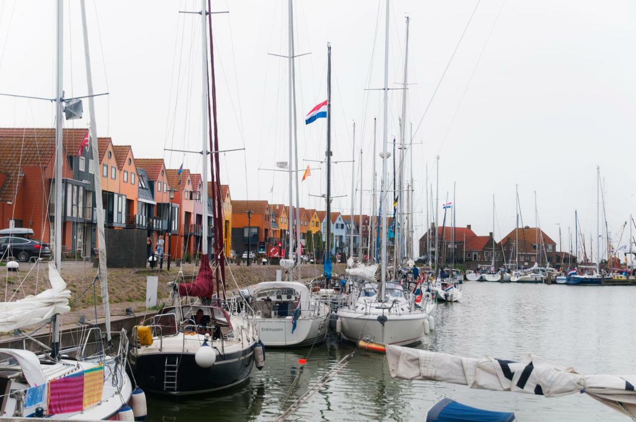 Heerlijk Huis aan het IJsselmeer Stavoren Buitenkant foto
