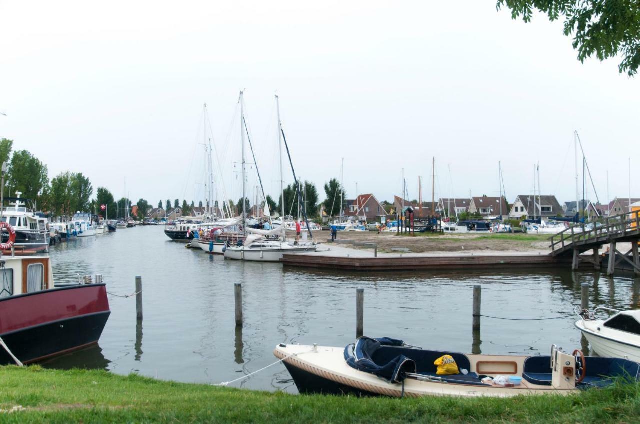 Heerlijk Huis aan het IJsselmeer Stavoren Buitenkant foto